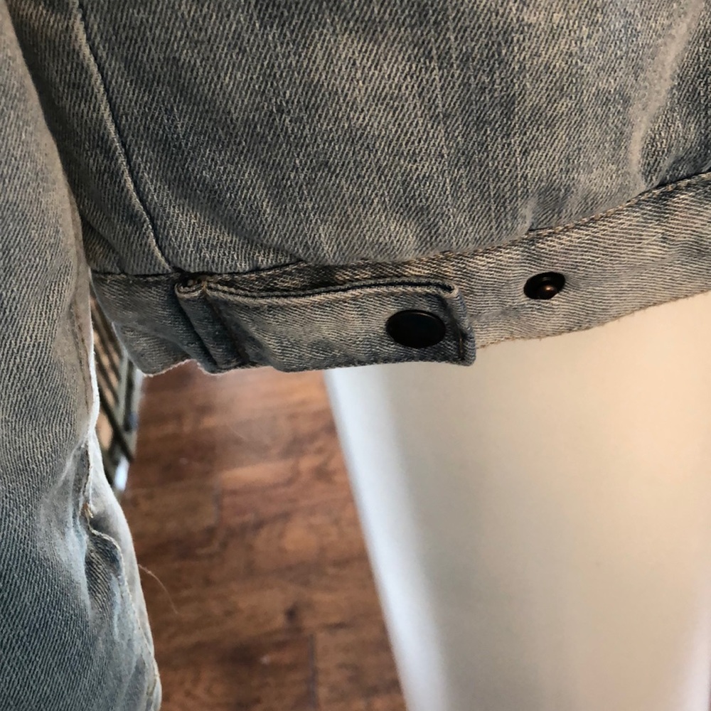 Jacket - Picture 5 of 5